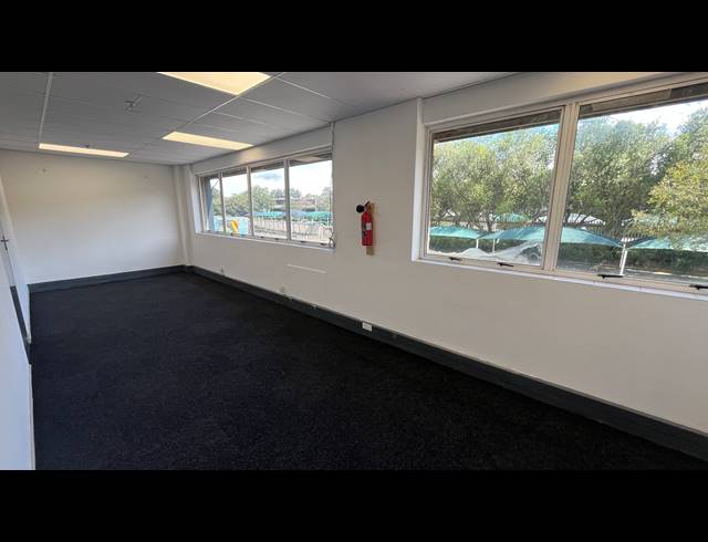 1,584M² WAREHOUSE TO LET IN ISANDO